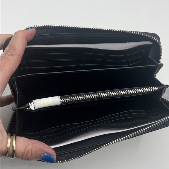 Coach x Peanuts Snoopy Zip Around Wallet Wristlet - Picture 6 of 7